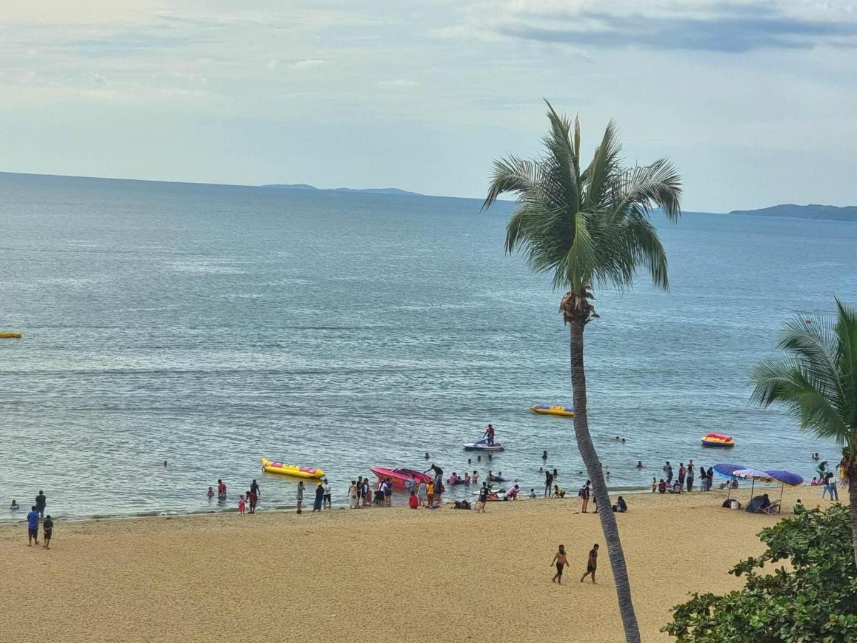 Happy Jomtien - Beachfront Luaran gambar