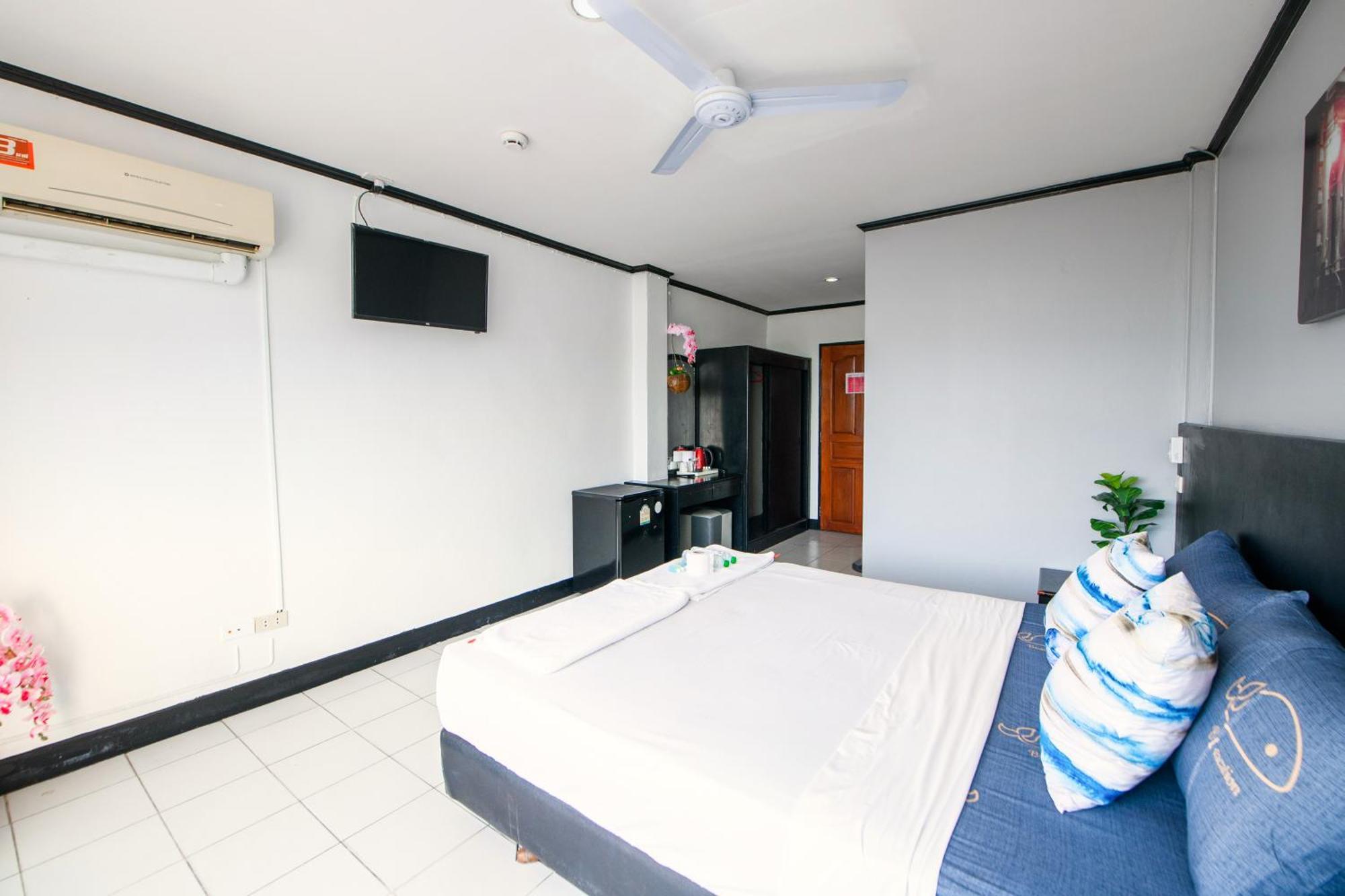 Happy Jomtien - Beachfront Luaran gambar