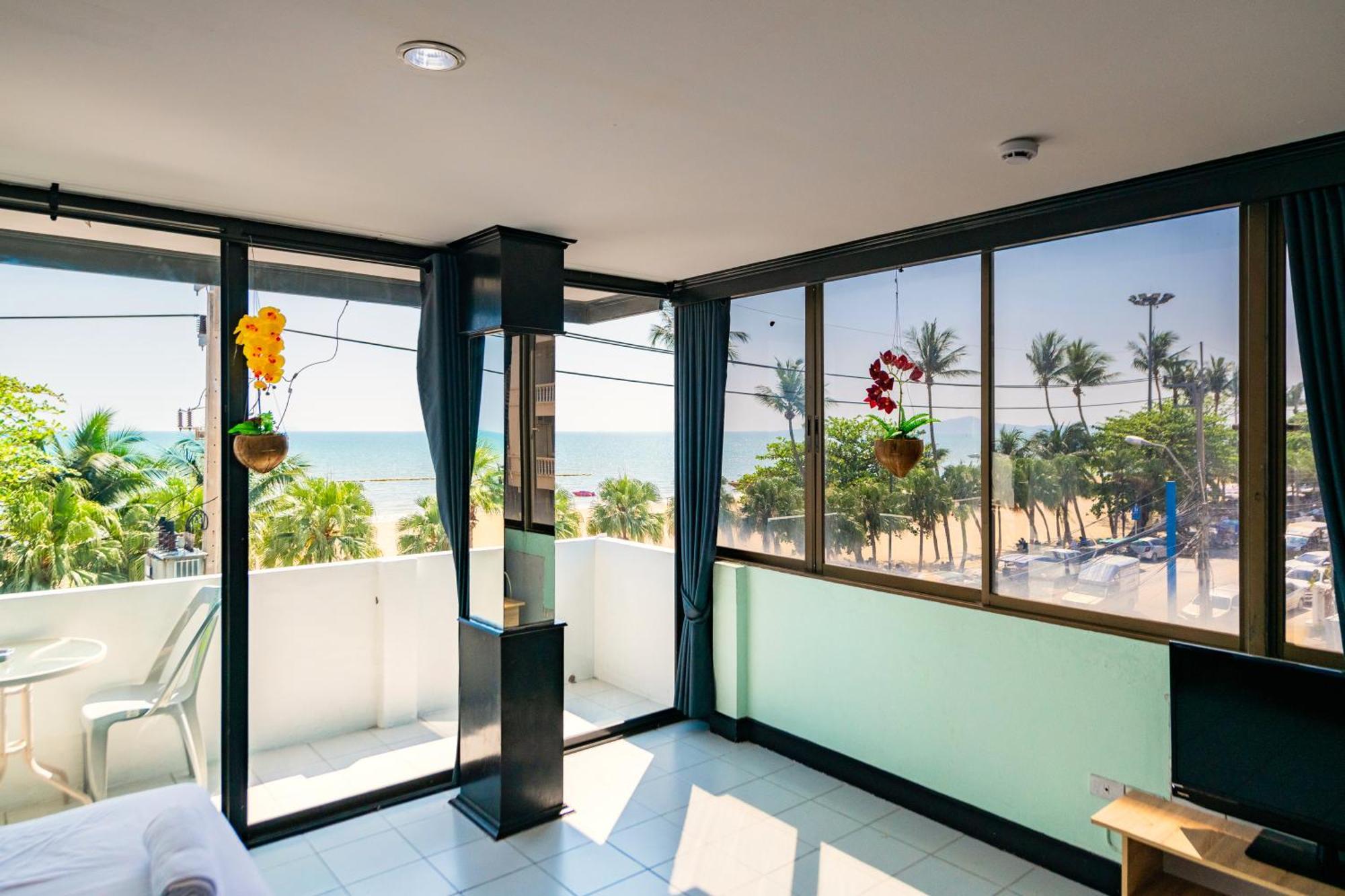 Happy Jomtien - Beachfront Bilik gambar